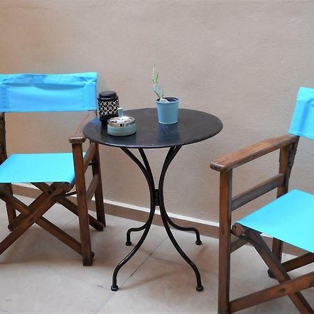 Elegant And Comfortable Apartment In The City Center Ermoupoli Exterior photo
