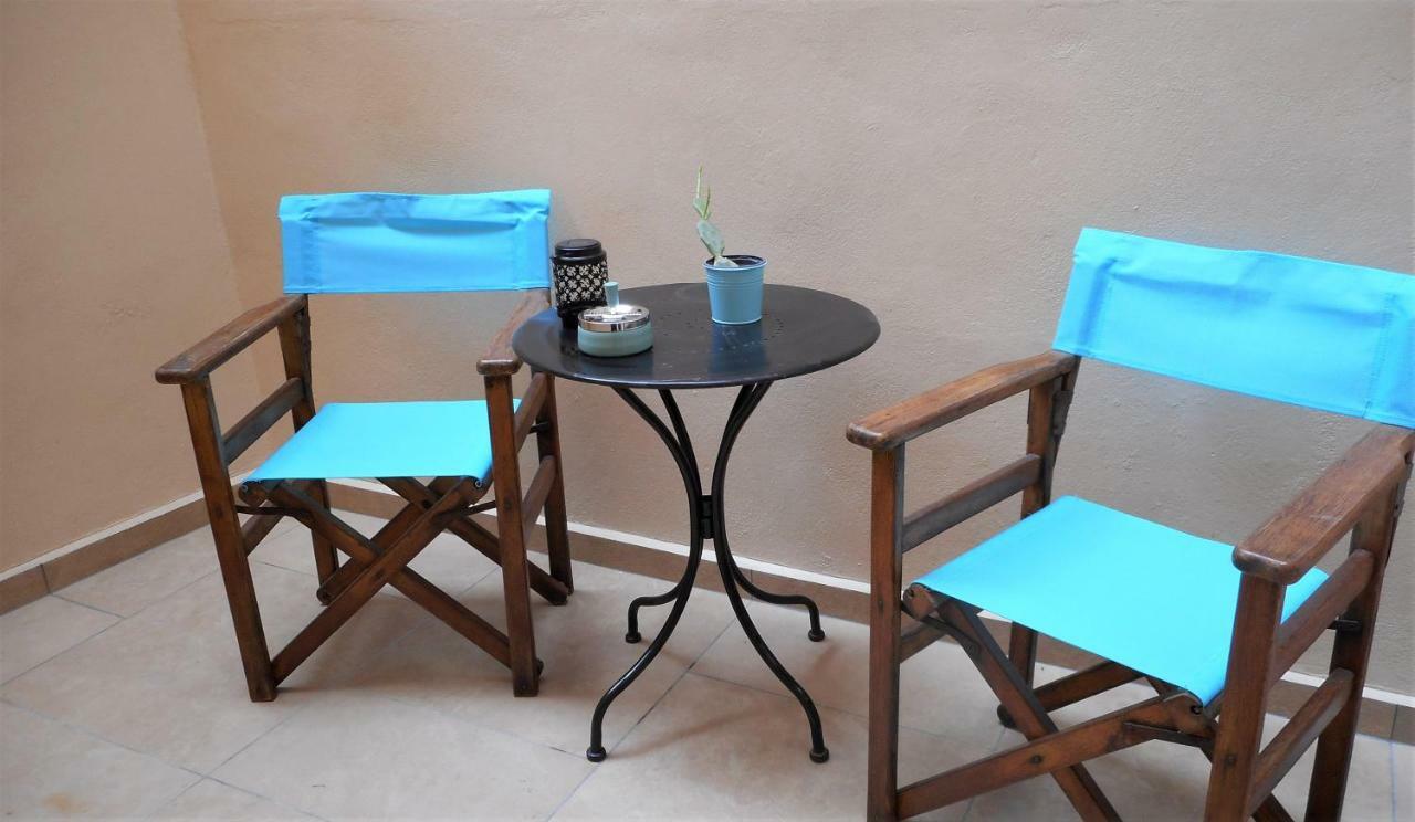 Elegant And Comfortable Apartment In The City Center Ermoupoli Exterior photo